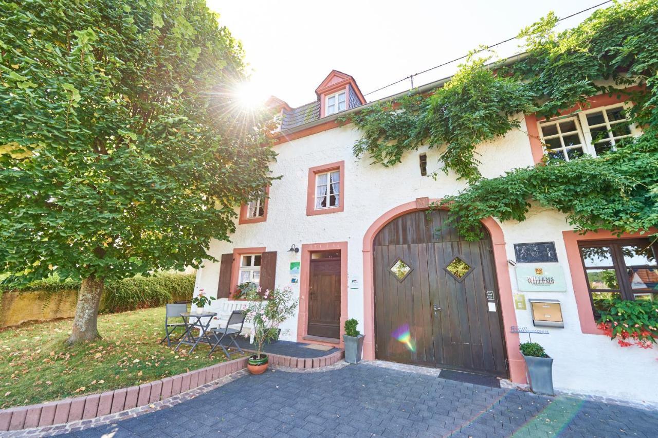 Ferienweingut Willems Oberemmel Bagian luar foto